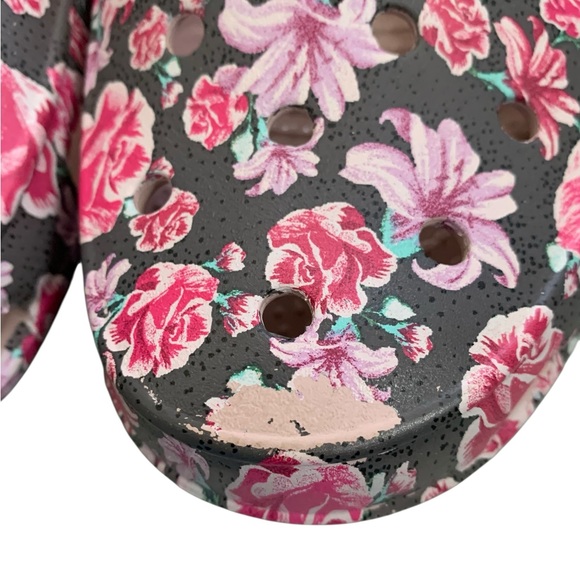 Crocs Discontinued Freesail Graphic Clogs Floral Size 10 Rare HTF GUC - Picture 4 of 10